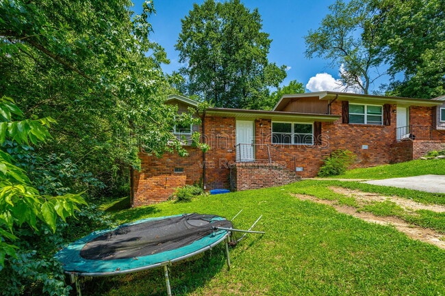 Building Photo - 603 Mountain Trail