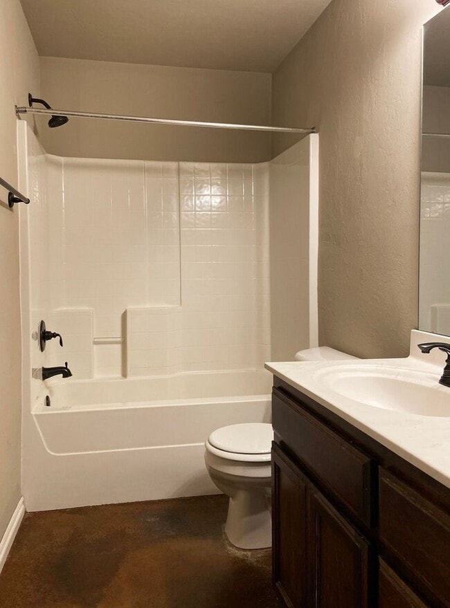Building Photo - First Month Free! Great Location!
