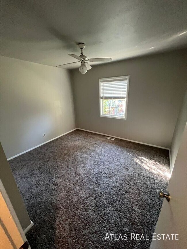 Building Photo - 2509 Wood Ave