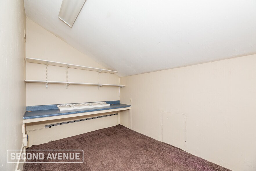 Building Photo - 1226 Bayshore Dr N