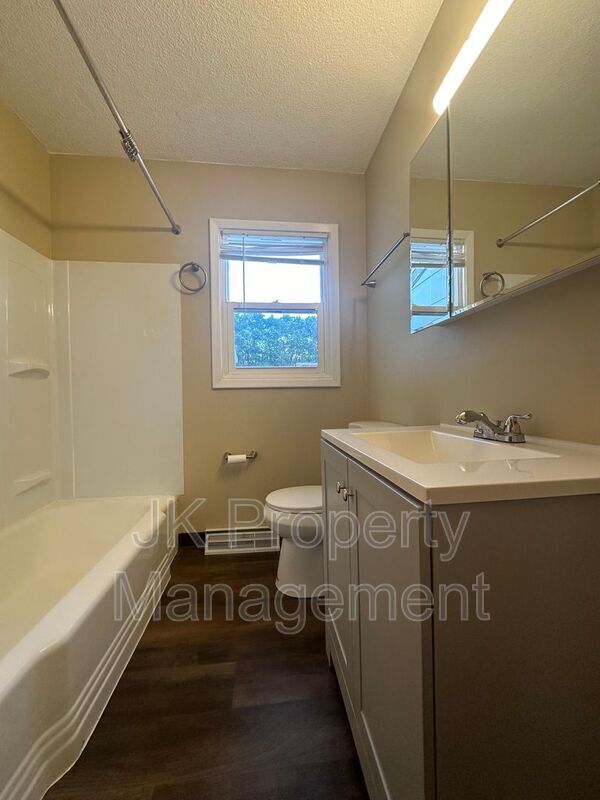 Building Photo - 3600 9th Ave N