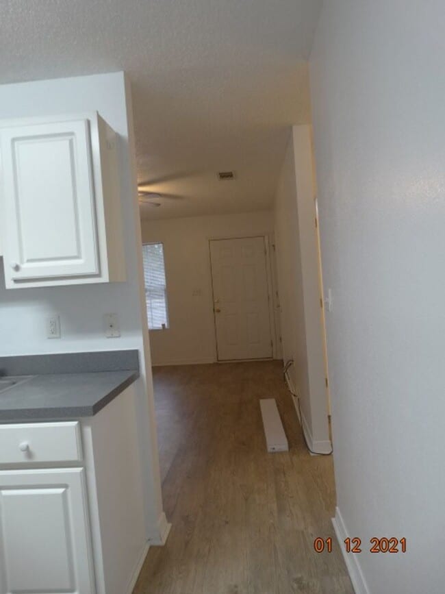 Building Photo - 534 Brock Ave