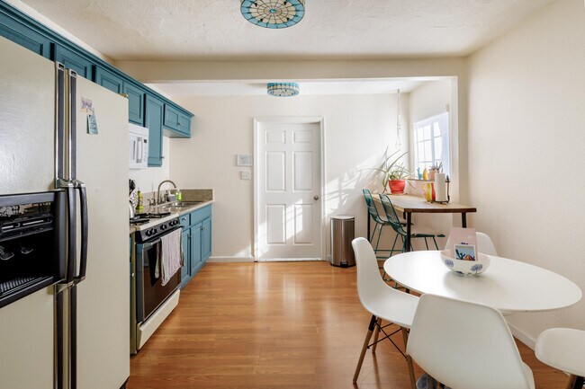 Building Photo - 5655 Encelia Dr