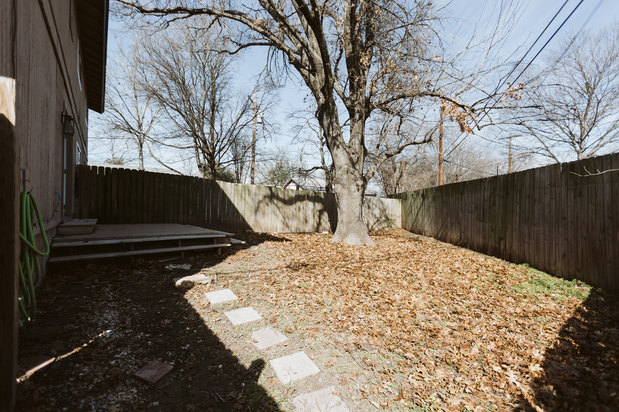 Building Photo - 1402 Fairfield Dr