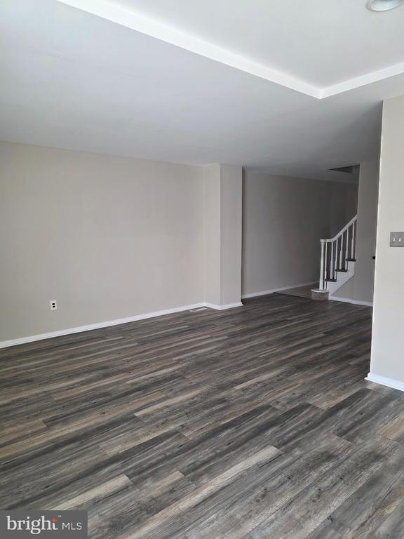 Building Photo - 412 3rd St