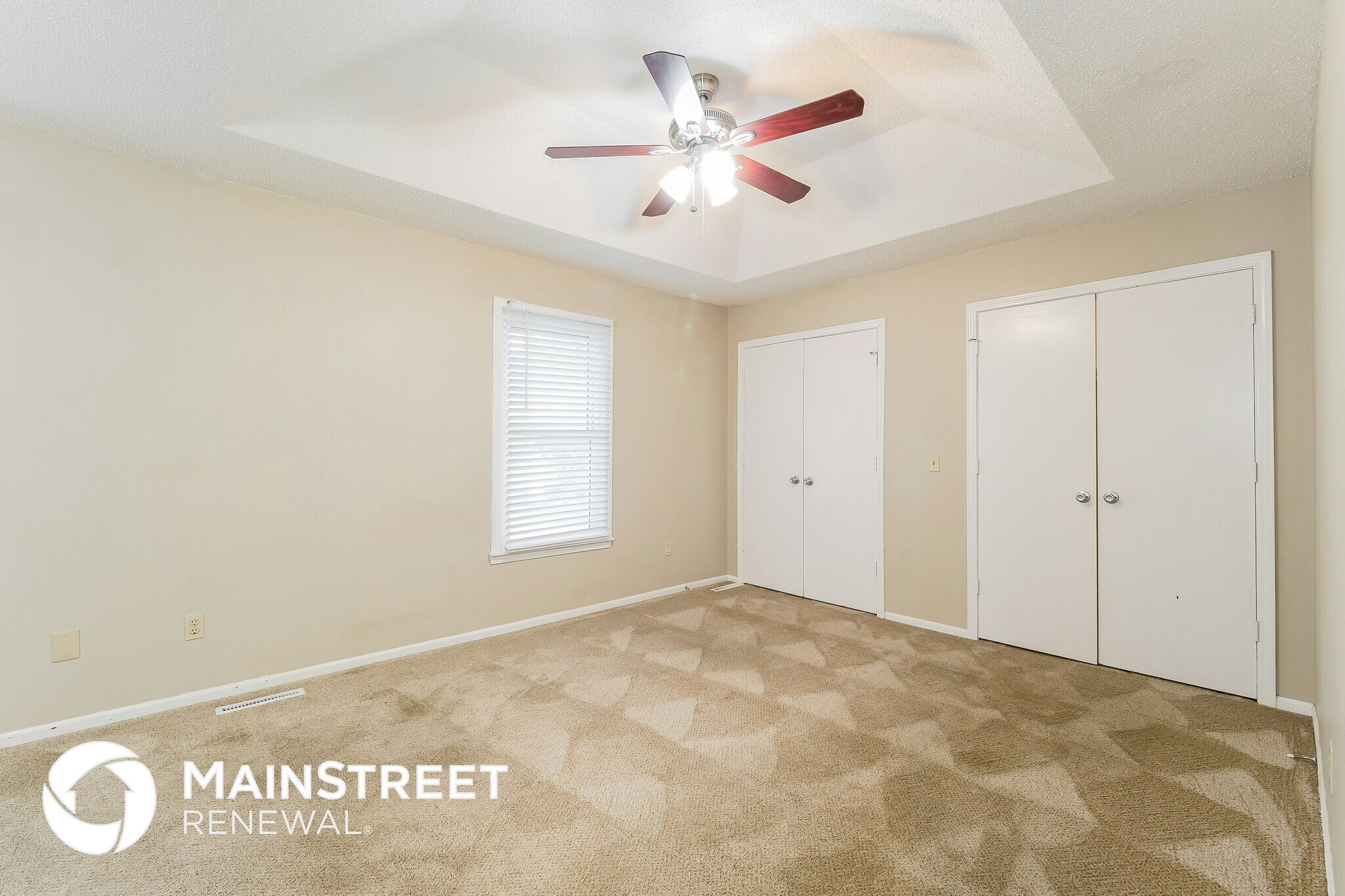 Building Photo - 14008 S Raintree Dr