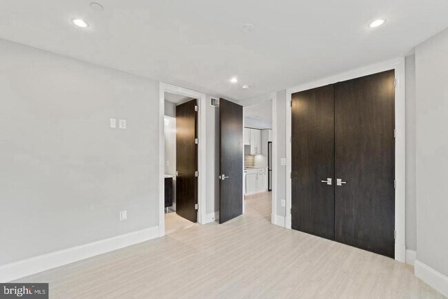 Building Photo - 2035 13th St NW