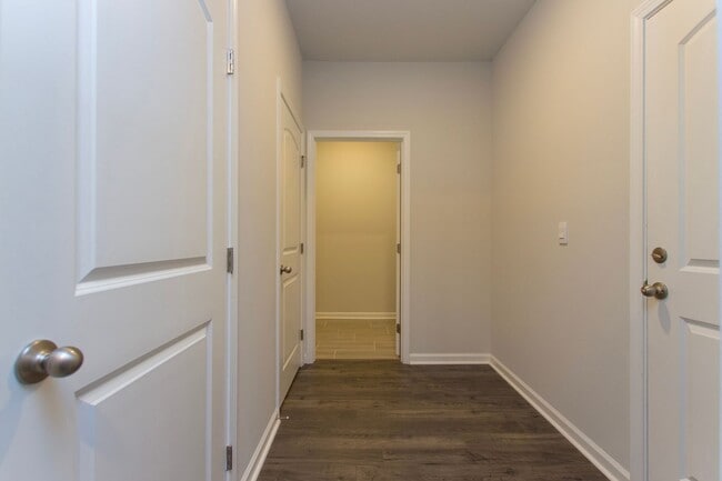 Building Photo - 28346 Saddle Spgs Dr NW