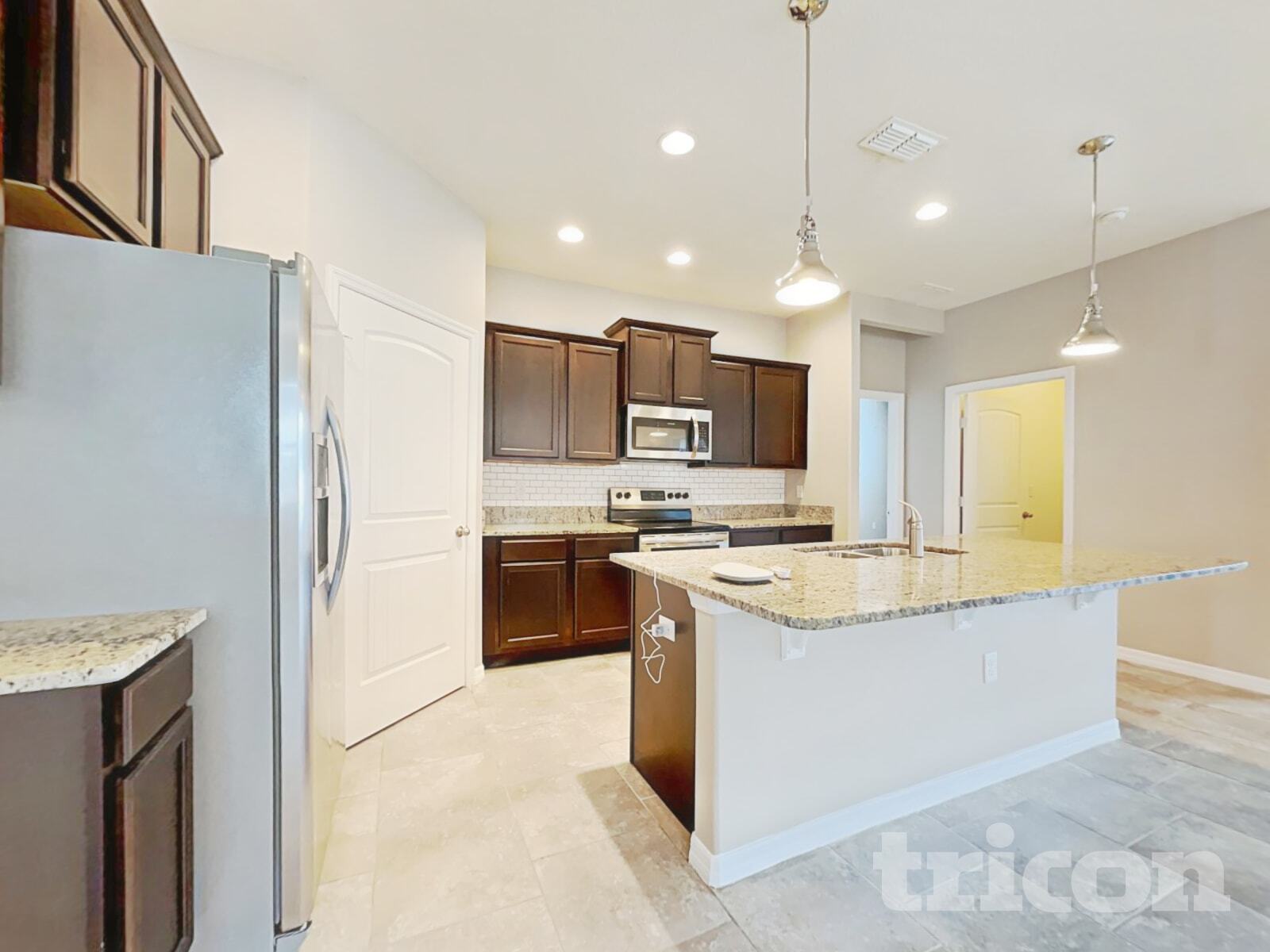 Building Photo - 112 Waterside Cir