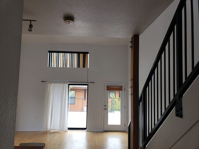 Building Photo - 3295 Blake St