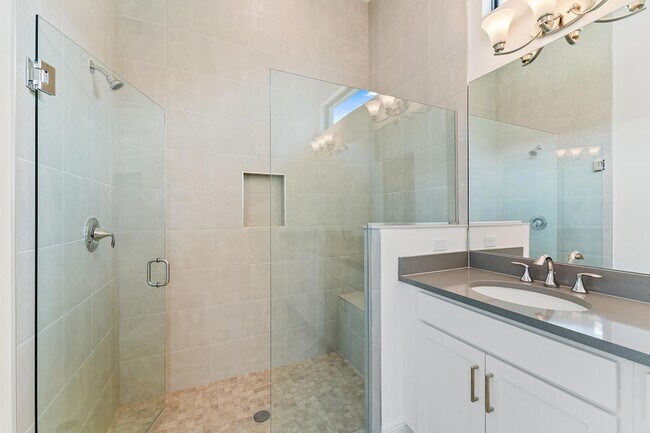 Building Photo - 9333 SW Pepoli Way