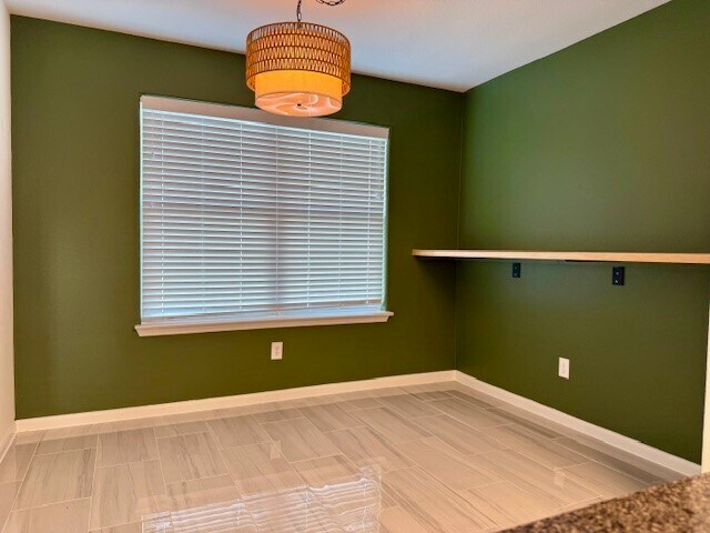 Building Photo - 2709 Marlin Dr