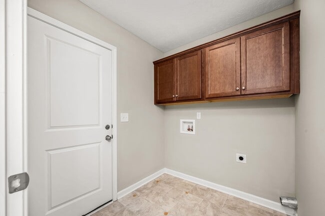 Building Photo - 107 Meadowbrook