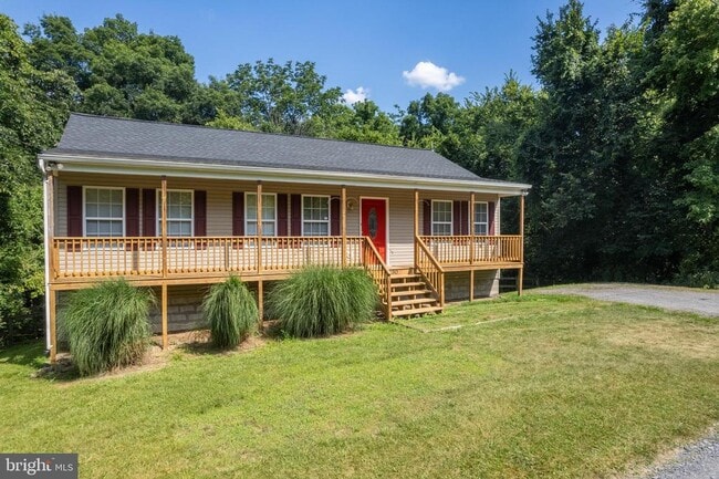 Building Photo - 430 Cedar Creek Dr