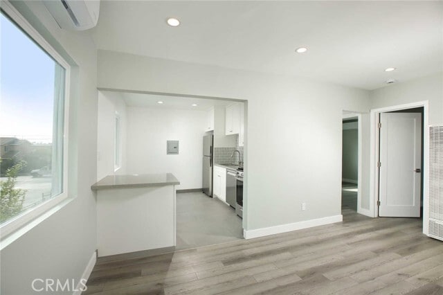 Building Photo - 5459 Carlin St