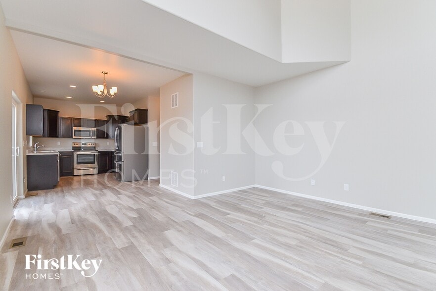 Building Photo - 11663 Ducal Point