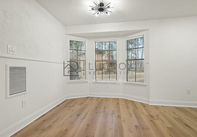 Building Photo - 816 Winthrop Cir