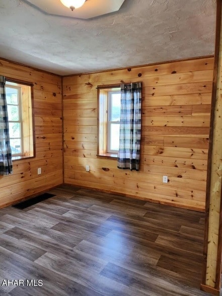 Building Photo - 470 Golden Rule Dr