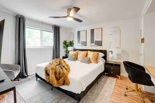 Building Photo - 4368 Cedar Springs Rd