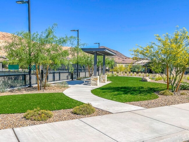 Building Photo - SINGLE STORY HOME IN GATED DEL WEBB AT LAK...