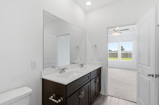 Building Photo - 6815 Ivory Sedge Trl