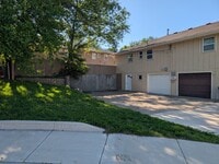 Building Photo - 9150 W 78th Terrace