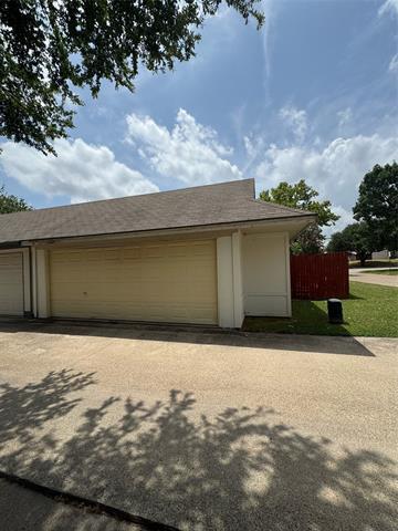 Building Photo - 201 E Windsor Dr