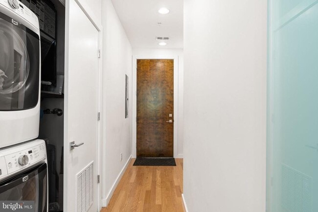 Building Photo - 435 R St NW