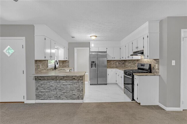 Building Photo - 4906 Wolverton Dr