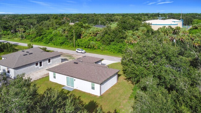 Building Photo - Brand New Home in North Port *3 Bedrooms &...