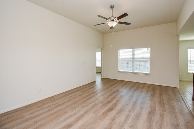 Building Photo - 1081 Mule Ridge Dr