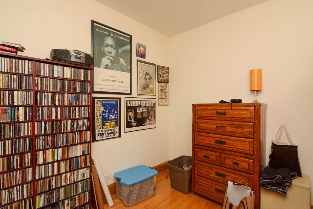 Building Photo - 1244 W Rosedale Ave