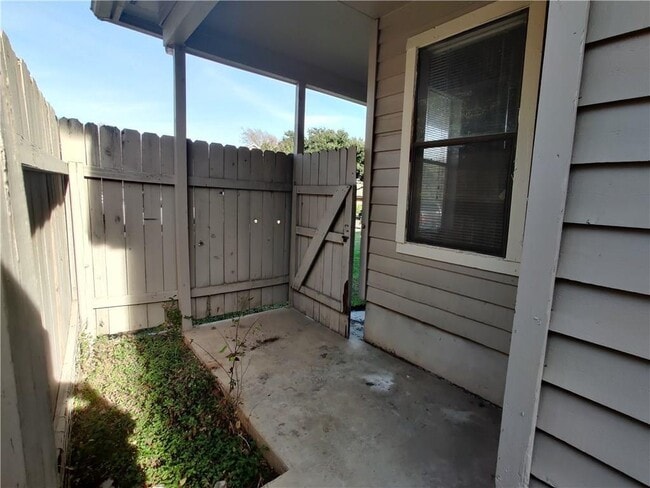 Building Photo - 8705 Schick Rd