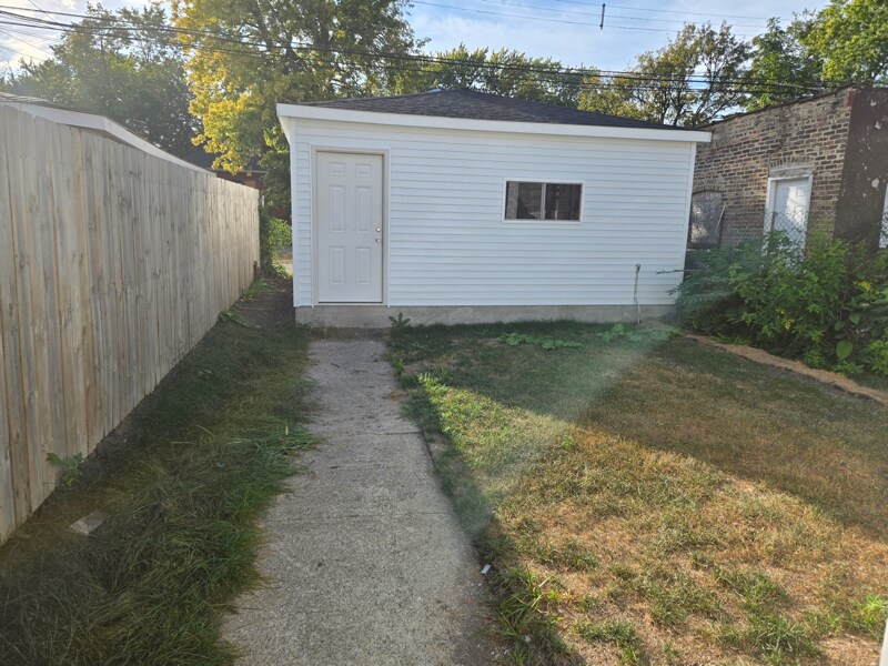 Building Photo - 8536 S Morgan St