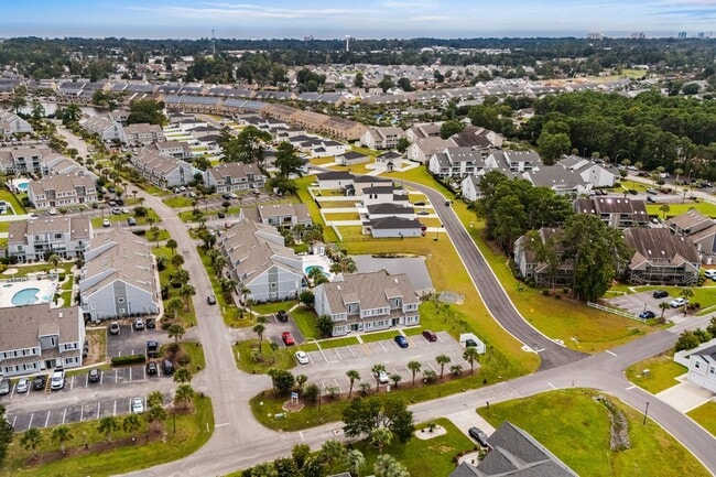 Building Photo - Fully Furnished - Seasonal or Long Term Op...