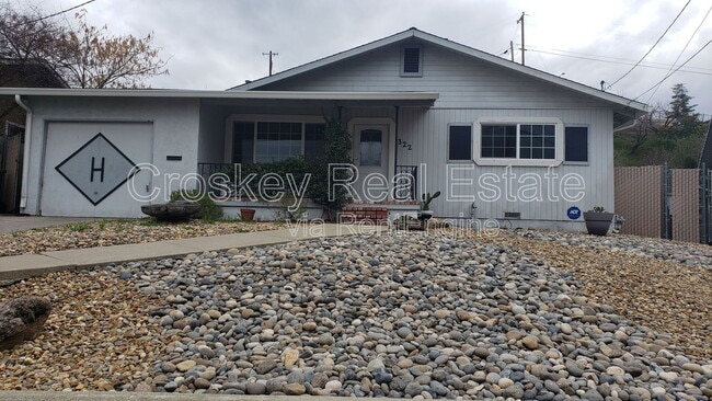Primary Photo - 322 Sweeney Rd