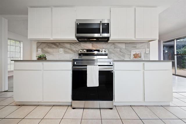 Building Photo - 2813 Raintree Dr