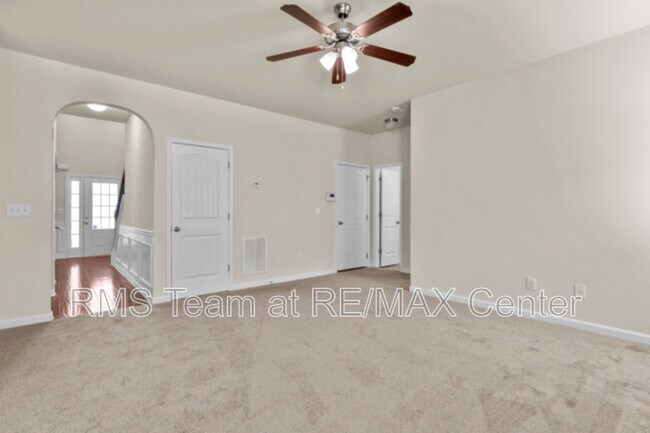 Building Photo - 3379 Gardenside Walk SW