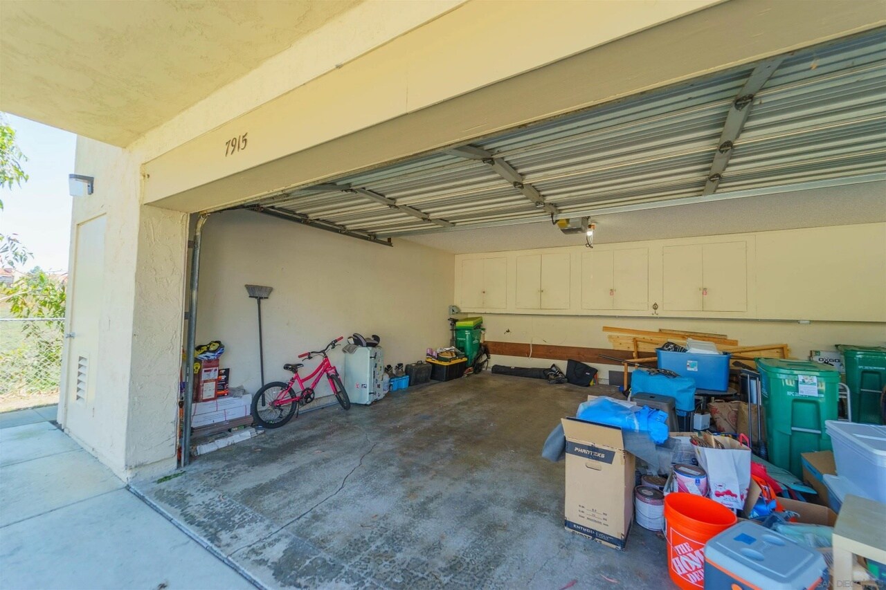 Building Photo - 7915 Camino Kiosco