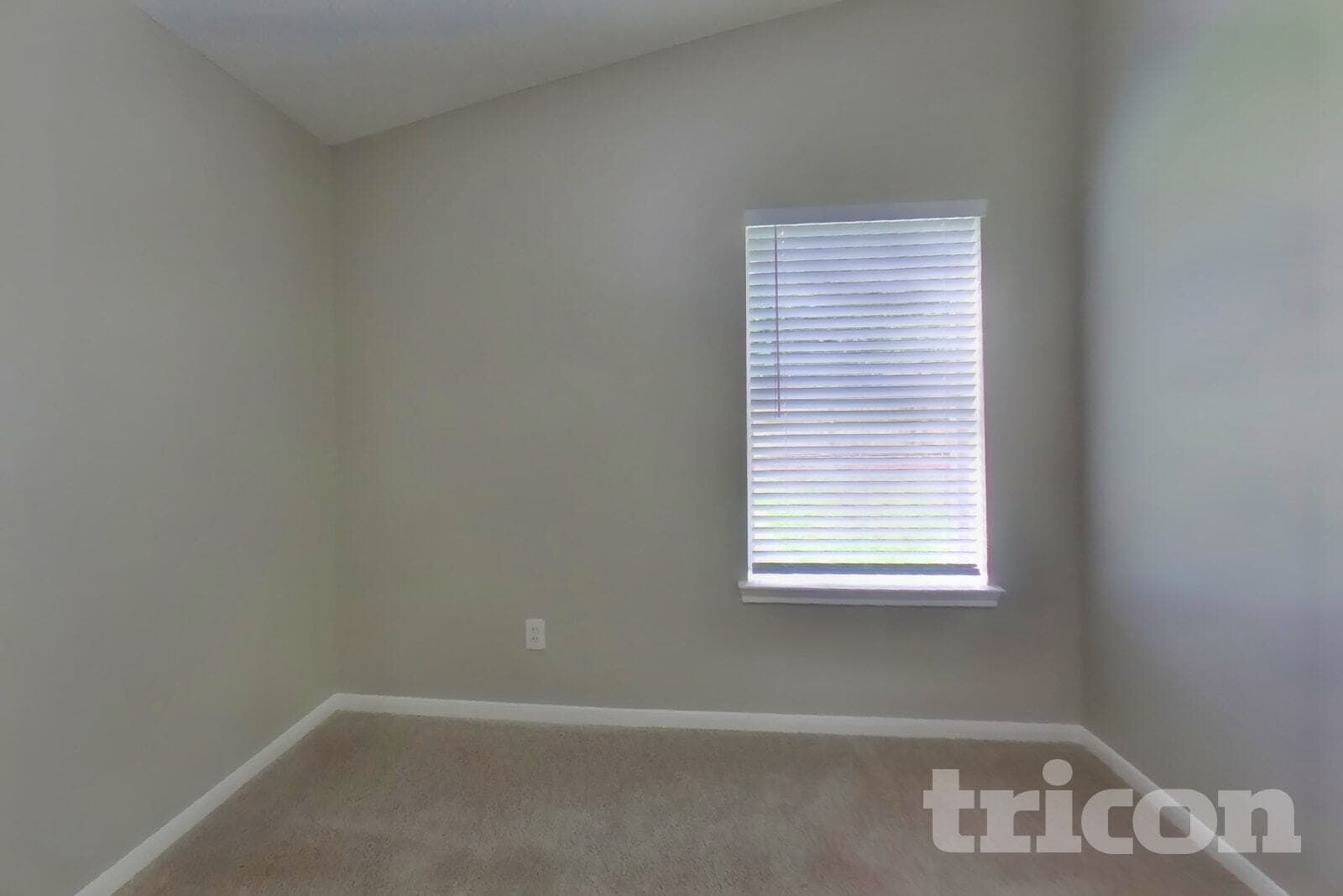 Building Photo - 3215 Boynton Dr
