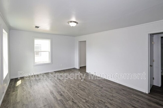Building Photo - 3703 S Monroe St