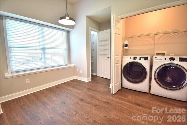 Building Photo - 9530 Errington Ln