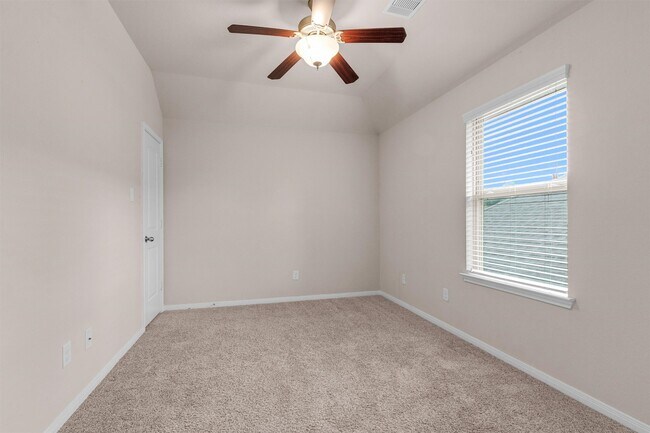 Building Photo - 5340 Pointe Spring Crossing