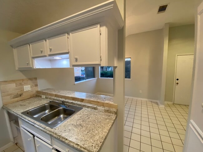 Building Photo - 20074 S Navaho Trail