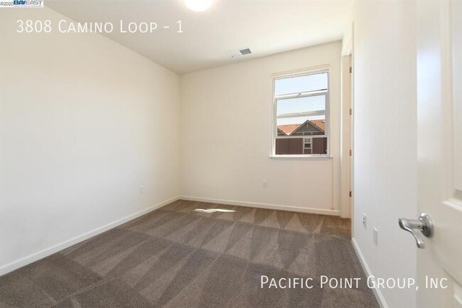 Building Photo - 3808 Camino Lp