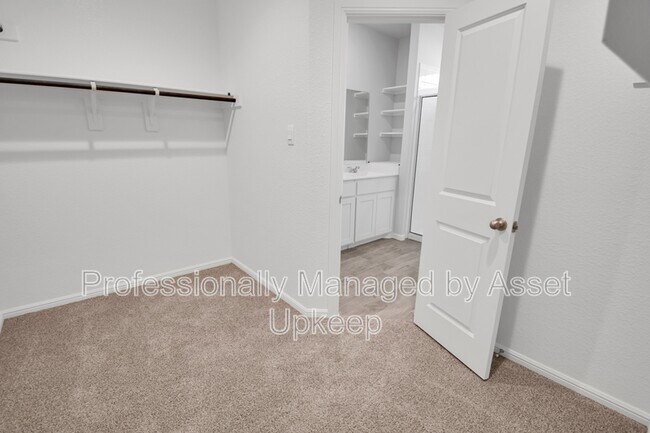Building Photo - 5504 Gold Pond Dr