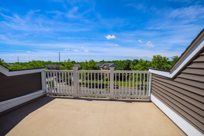 Building Photo - 625 Lipizzan Dr SW