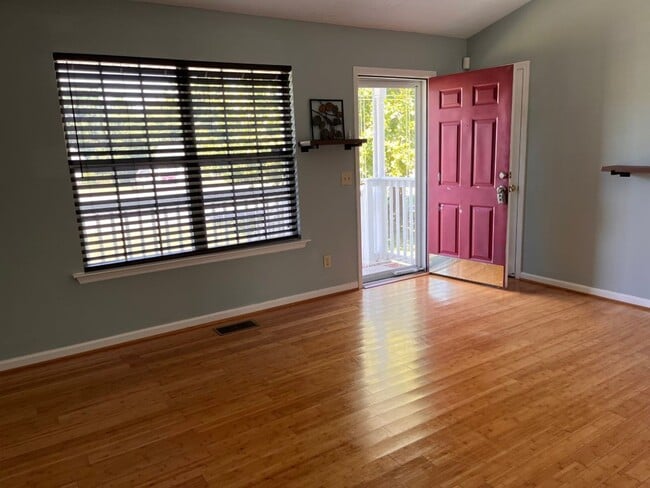 Building Photo - Lovely Ranch Home in Smyrna - No HOA