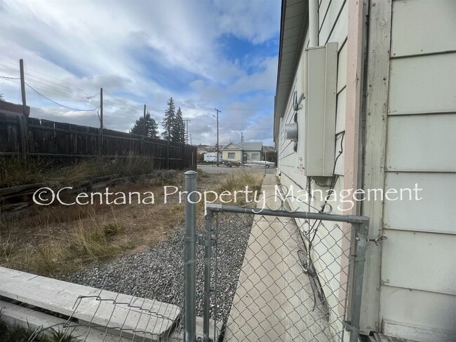 Building Photo - This remodeled two bedroom has all new everything including high end stainless steel appliances.