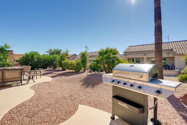 Building Photo - 16431 W Boulder Vista Dr